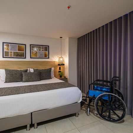 First Class Hotel Medellín Eksteriør billede