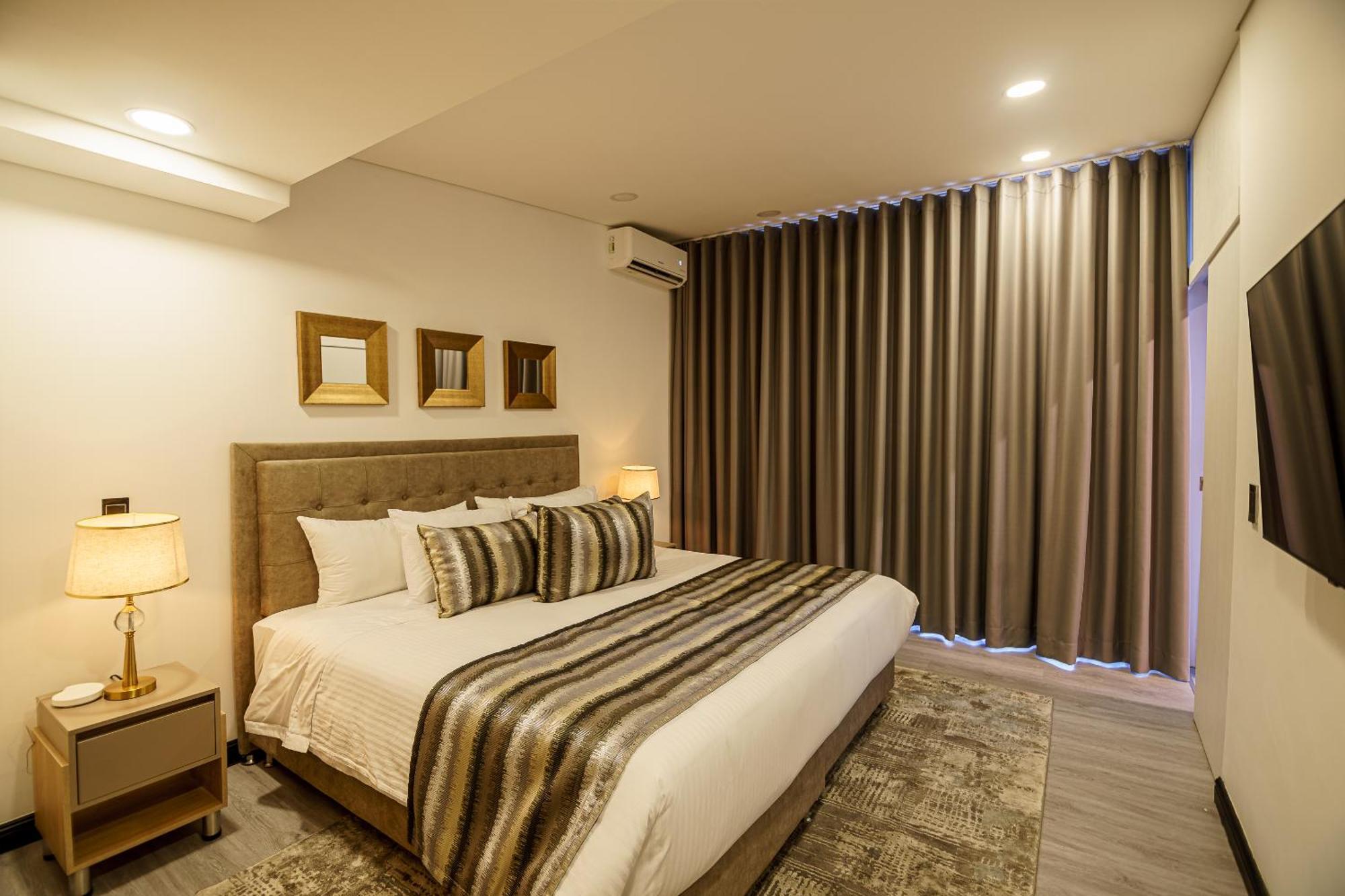 First Class Hotel Medellín Eksteriør billede