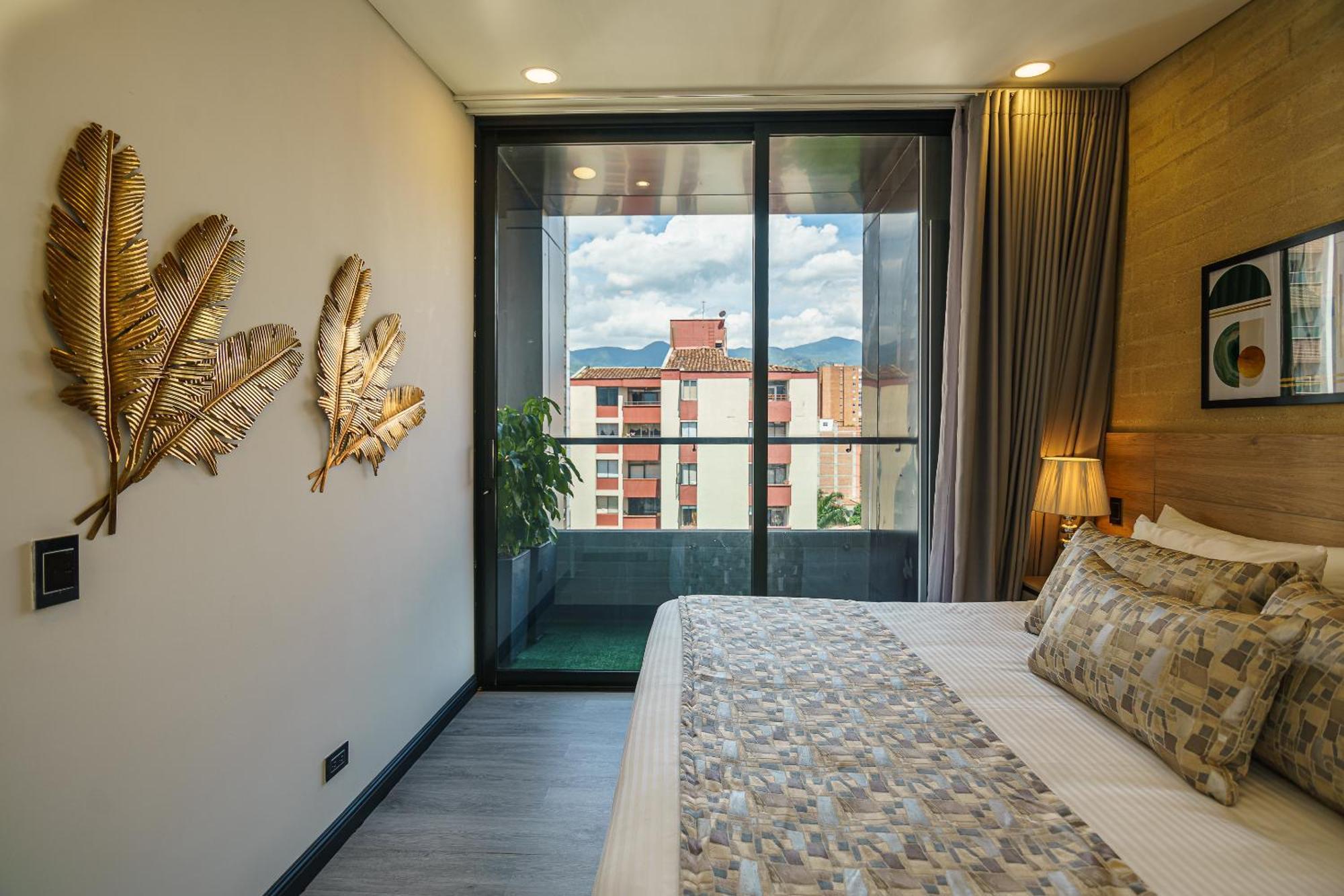 First Class Hotel Medellín Eksteriør billede