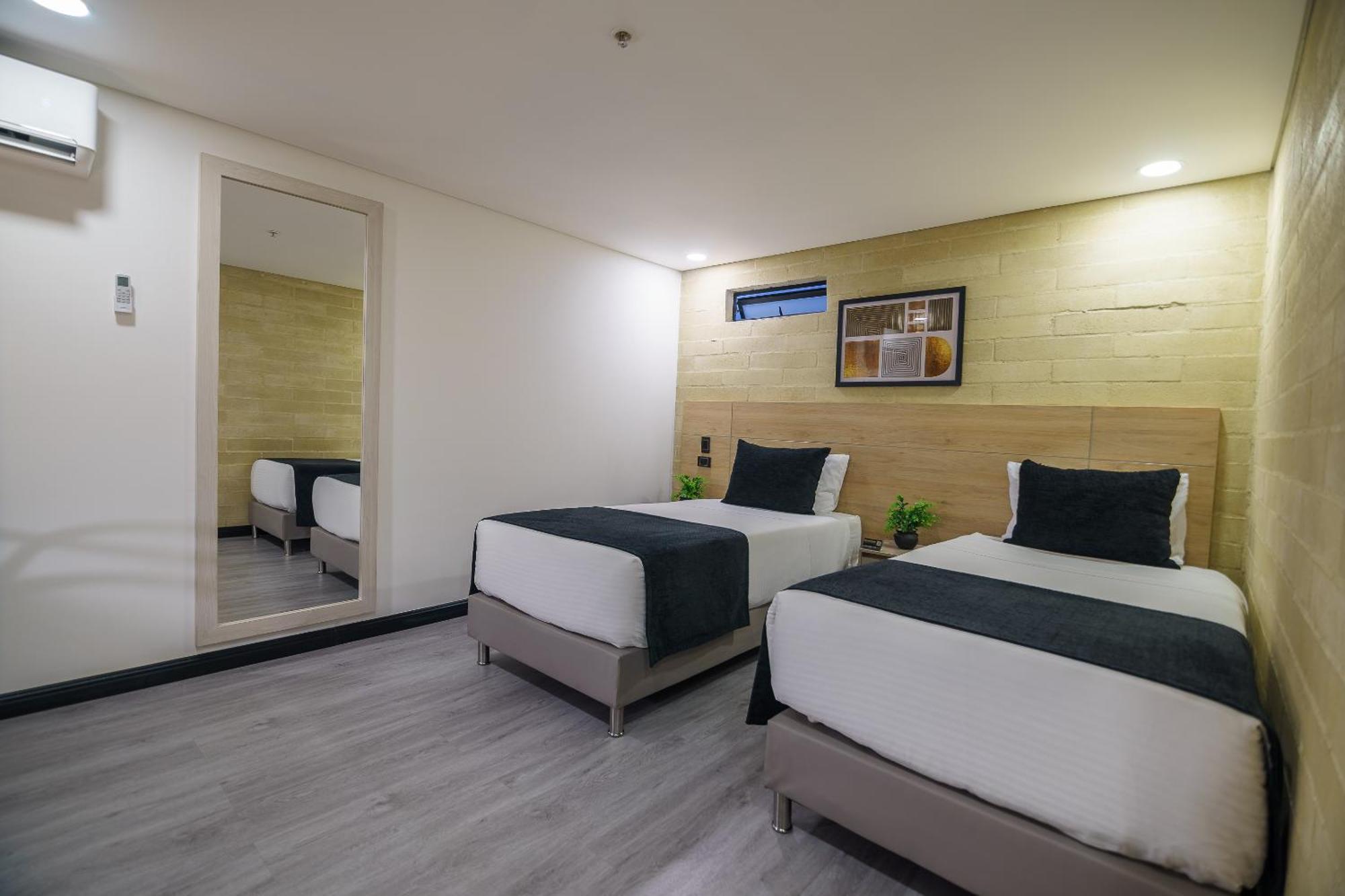 First Class Hotel Medellín Eksteriør billede